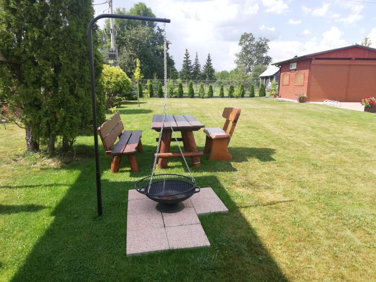 Apartamenty Pod Magnolia Bialowieza Exterior photo