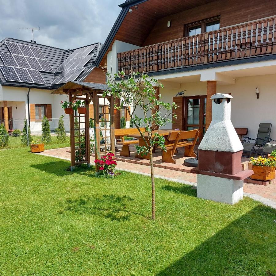 Apartamenty Pod Magnolia Bialowieza Exterior photo