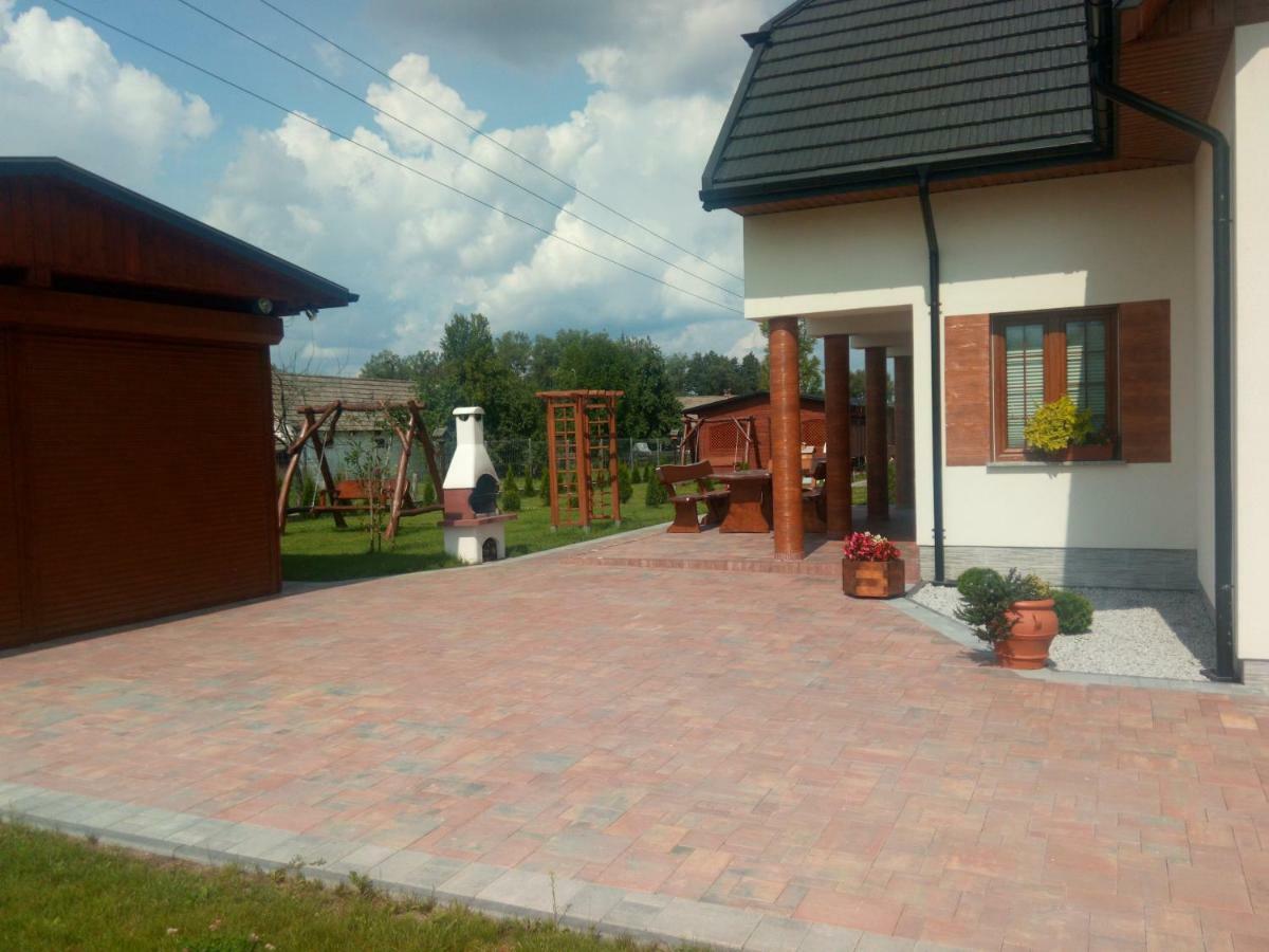 Apartamenty Pod Magnolia Bialowieza Exterior photo